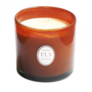 Bougie fabriquée exclusivement avec de la cire végétale de fabrication française. pot de 1,350 KG